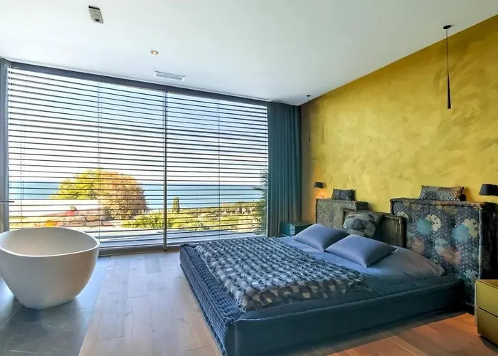 Villa Saquedes 6bd And Pool Sainte-Maxime